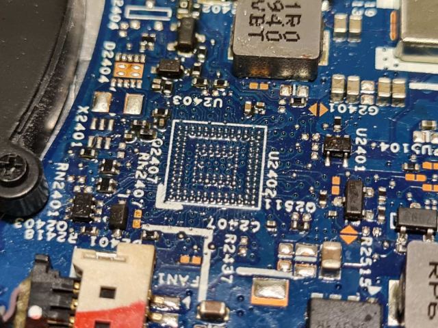 Ремонт на телефони и компютри в София — снимка от работата на Enter computers