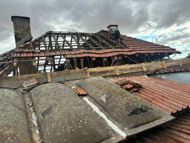 Покриви в Цялата страна — снимка от работата на Boqn Ivailow